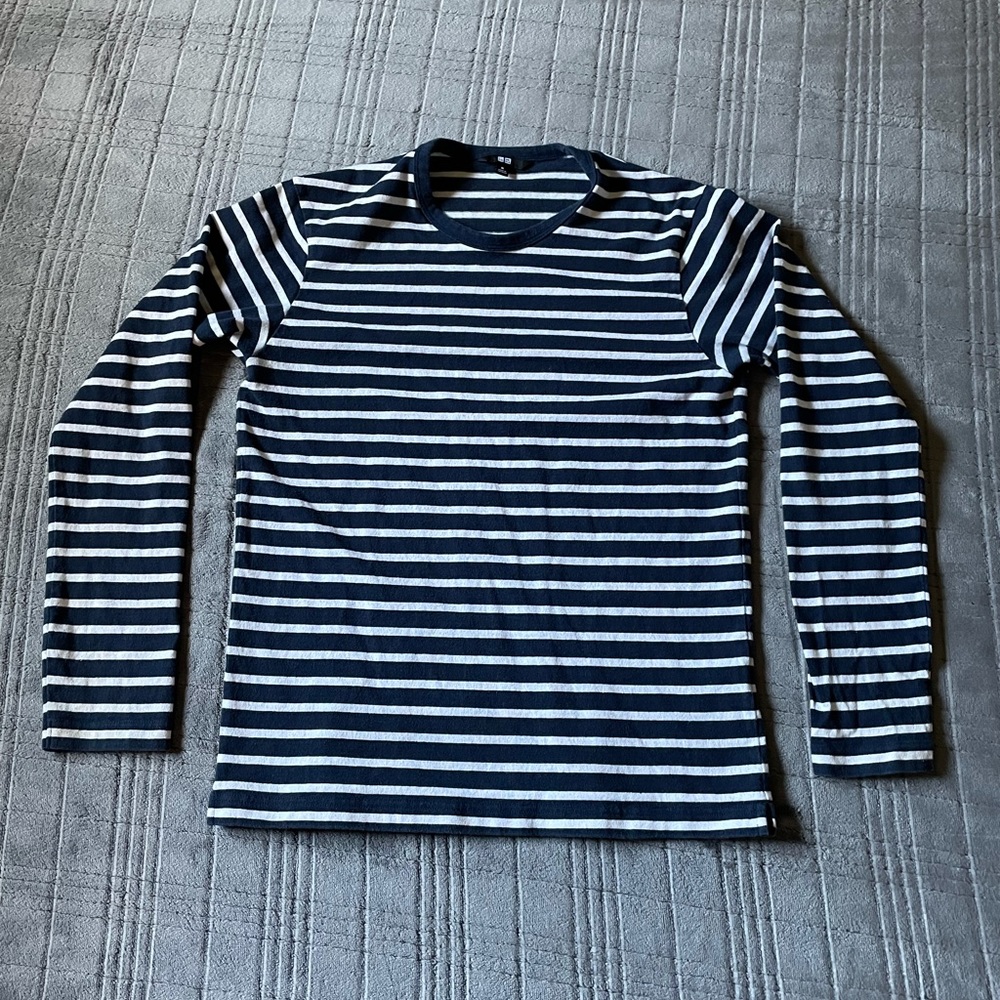 Uniqlo stripped sweater